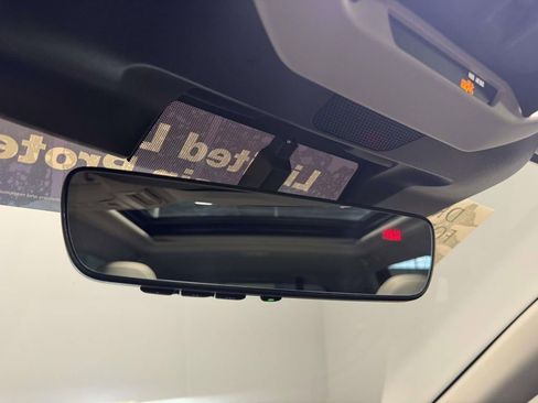 Used 2022 Subaru Forester Limited image 32