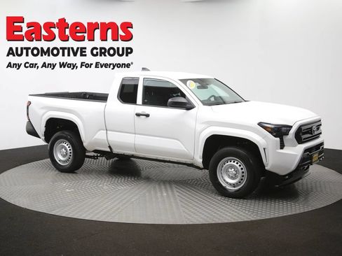 Used 2024 Toyota Tacoma SR RWD image 41