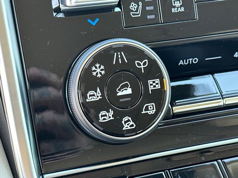 New 2026 Nissan Armada Platinum Reserve image 35