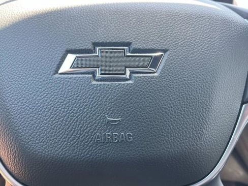 Used 2023 Chevrolet Traverse RS w/ LPO, Floor Liner Package FWD image 39