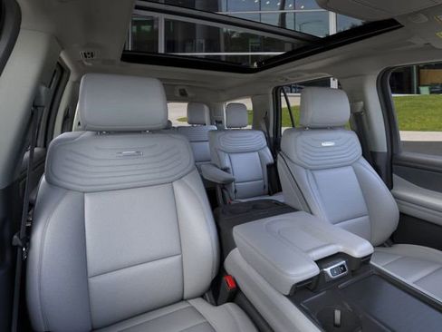 New 2025 Ford Expedition Platinum w/ Platinum Ultimate Package image 10