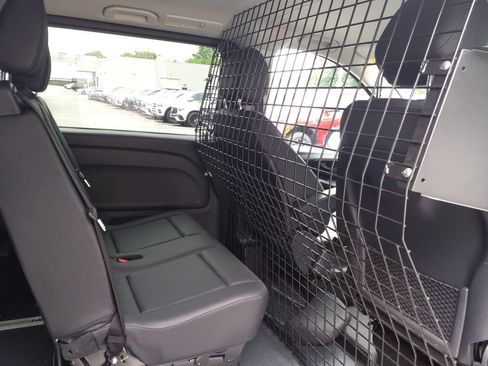 Used 2023 Mercedes-Benz Metris Passenger image 11