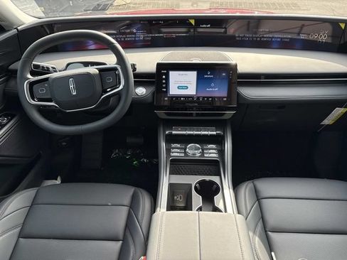 New 2026 Lincoln Nautilus Premier AWD/4WD image 14
