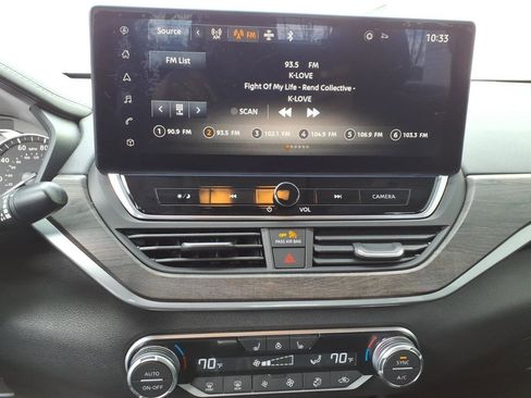 Used 2024 Nissan Altima 2.5 SL image 9