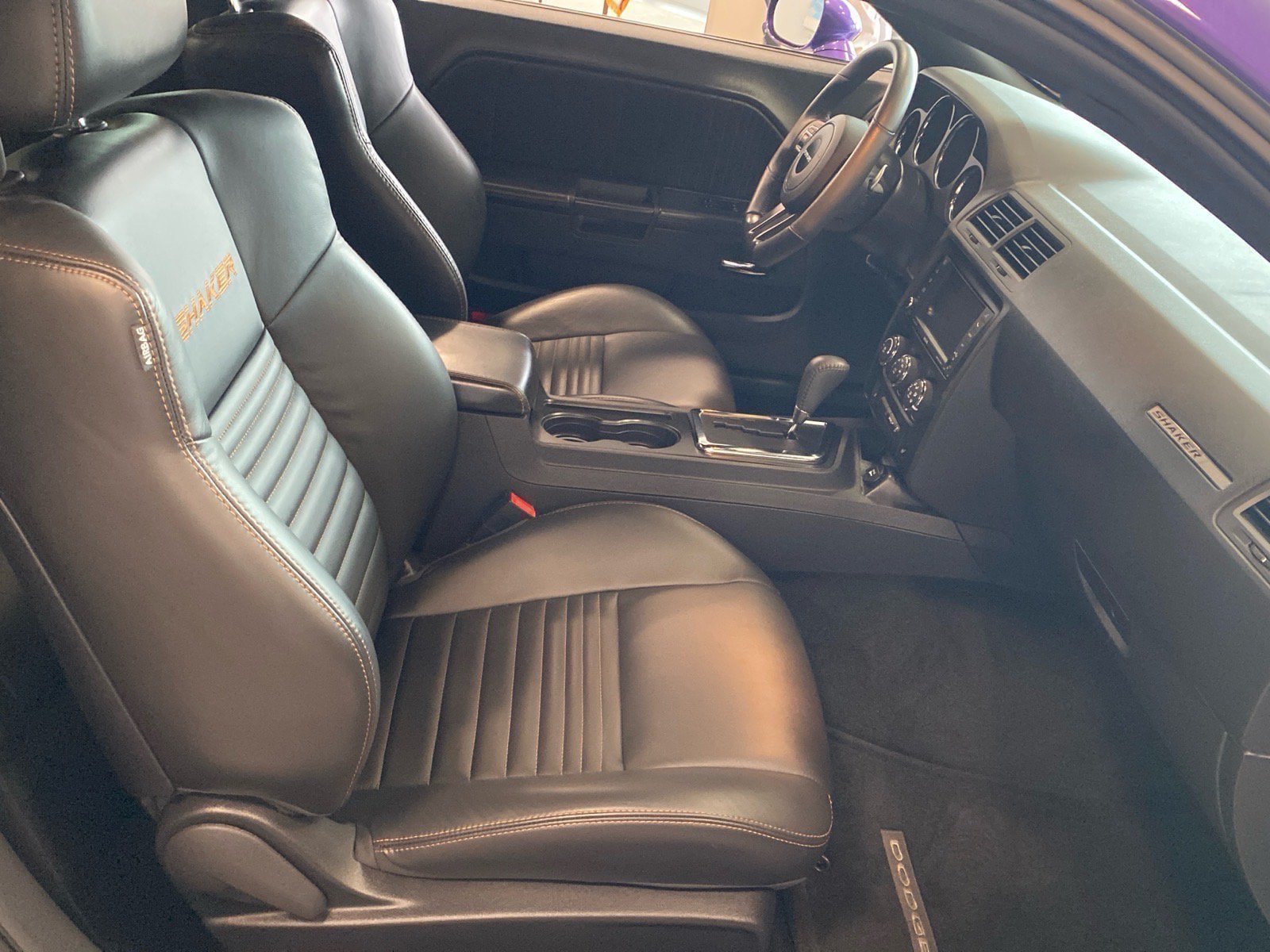 Used 2014 Dodge Challenger R/T RWD image 24