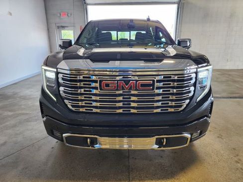 Used 2023 GMC Sierra 1500 Denali w/ Denali Reserve Package AWD/4WD image 6