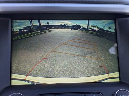 Used 2019 GMC Acadia SLT image 26