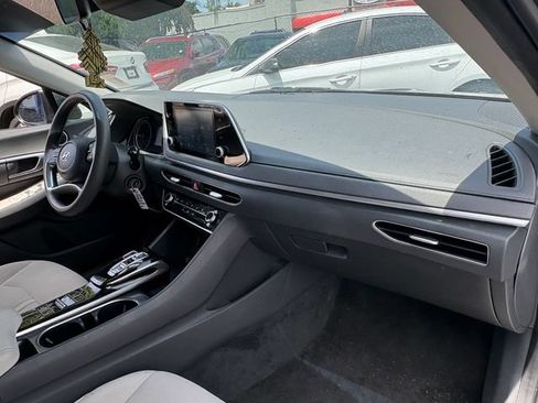 Used 2023 Hyundai Sonata SE FWD image 17