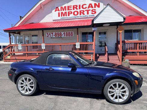 Used 2008 MAZDA MX-5 Miata Grand Touring w/ Premium Pkg RWD image 1