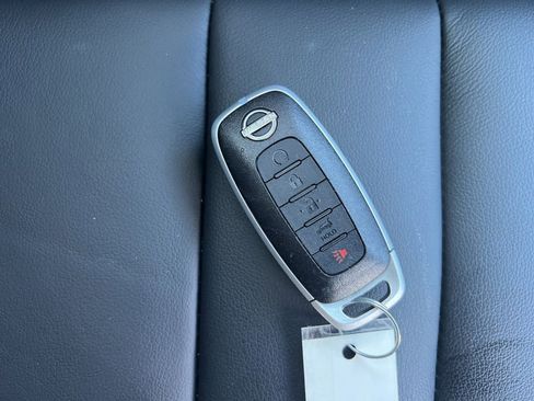 Certified 2023 Nissan Rogue SL w/ SL Premium Package image 28