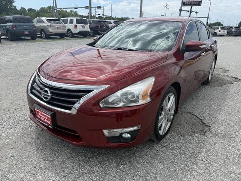 Used 2013 Nissan Altima 3.5 SV FWD image 7