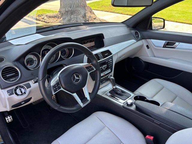 Used 2014 Mercedes-Benz C 250 Sedan image 34