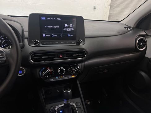 Used 2022 Hyundai Kona SEL w/ Cargo Package FWD image 19