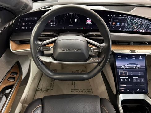 Used 2023 Lucid Air Touring AWD/4WD image 14