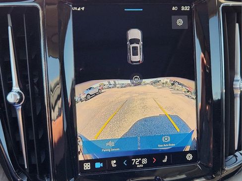 New 2025 Volvo XC60 T8 Plus w/ Climate Package image 29