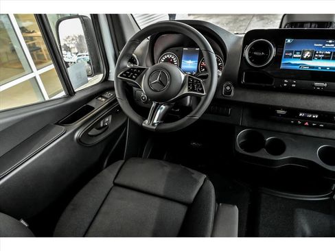 New 2026 Mercedes-Benz Sprinter 2500 image 6