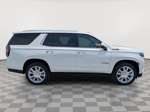 Used 2023 Chevrolet Tahoe High Country AWD/4WD image 6