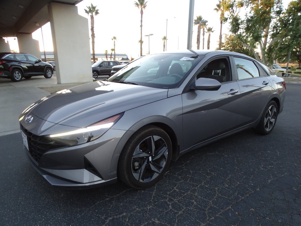 Used 2023 Hyundai Elantra SEL w/ Convenience Package FWD image 1