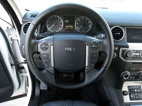 Used 2014 Land Rover LR4 HSE image 20