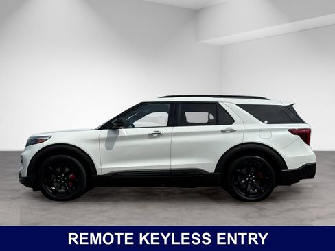 Used 2022 Ford Explorer ST w/ Equipment Group 401A RWD image 3