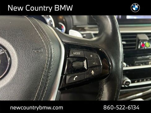 Used 2019 BMW 530i xDrive w/ Convenience Package AWD/4WD image 15