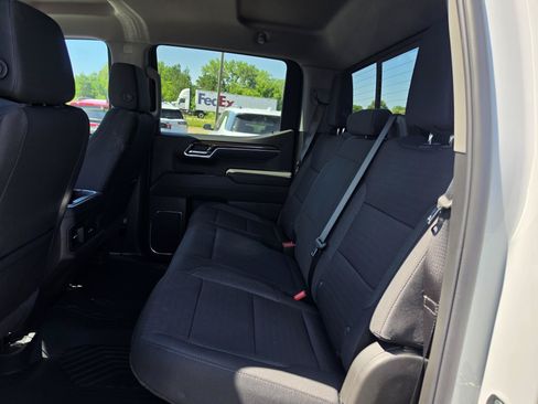 Used 2026 Chevrolet Silverado 1500 LT Trail Boss w/ Safety Package AWD/4WD image 6