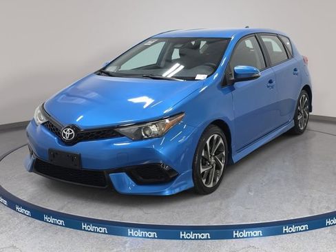 Used 2017 Toyota Corolla iM image 3