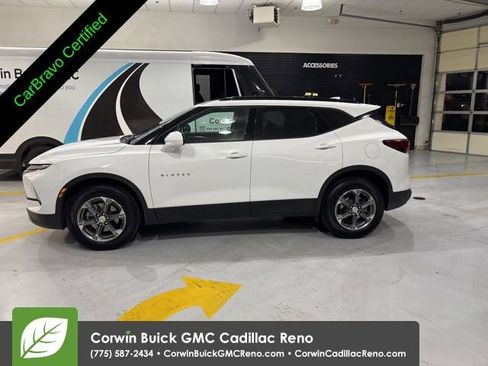 Certified 2025 Chevrolet Blazer LT w/ Convenience Package image 4