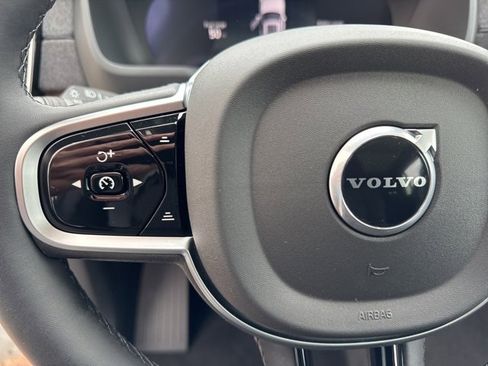 New 2025 Volvo XC90 T8 Plus image 19