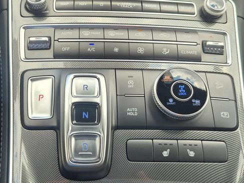 Used 2023 Hyundai Santa Fe SEL w/ Premium Package AWD/4WD image 10