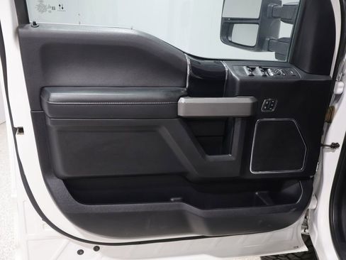 Used 2020 Ford F250 Platinum AWD/4WD image 16