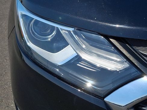 Used 2019 Chevrolet Equinox LT FWD image 9