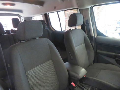 Used 2016 Ford Transit Connect XL image 24