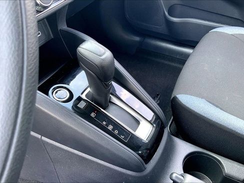 Used 2025 Nissan Versa SV image 13