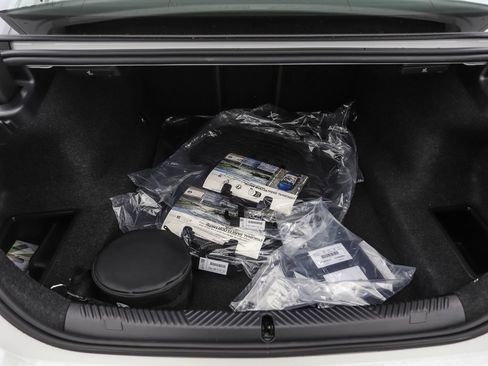 Used 2026 BMW 530i xDrive 530i xDrive w/ Premium Package image 24