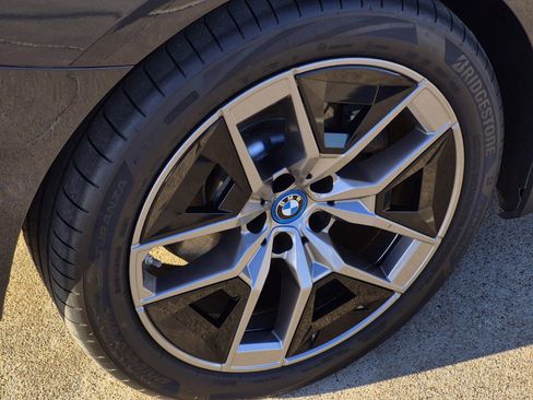 Certified 2024 BMW i5 eDrive40i w/ M Sport Package image 7