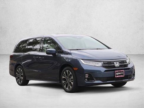 New 2026 Honda Odyssey Elite image 3