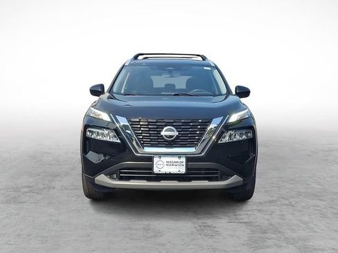 Certified 2023 Nissan Rogue SV w/ SV Premium B Package AWD/4WD image 2