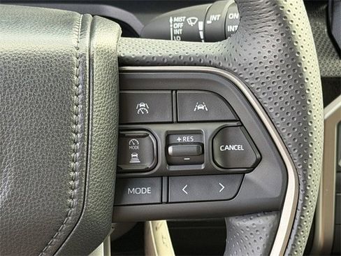 New 2025 Toyota 4Runner Limited image 16