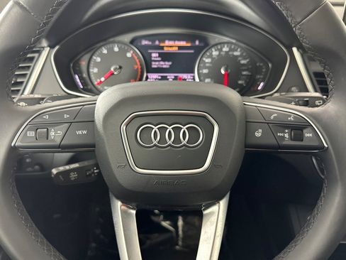 Used 2023 Audi Q5 2.0T Premium w/ Convenience Package image 21
