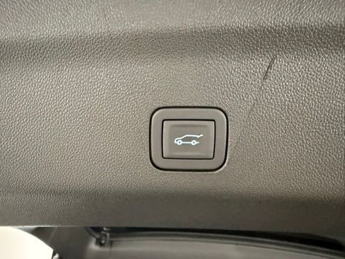 New 2026 Chevrolet Tahoe Premier image 9