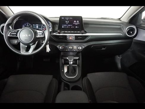 Used 2024 Kia Forte LXS image 12