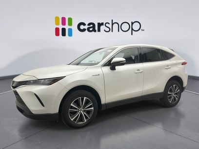 Used 2021 Toyota Venza LE w/ Carpet Mat Package (TMS)