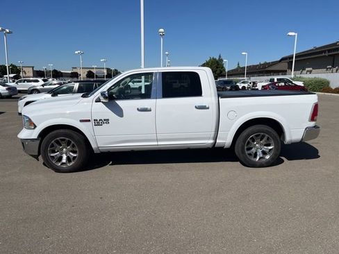 Used 2019 RAM 1500 Laramie w/ Convenience Group image 8