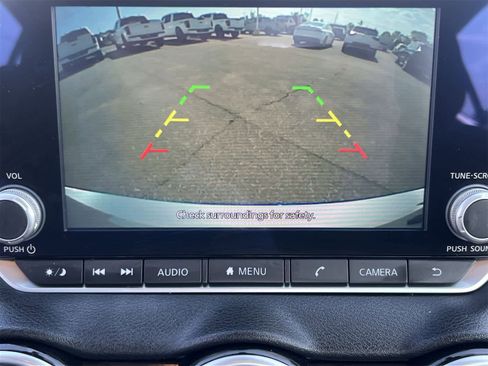 Used 2022 Nissan Sentra SV image 29