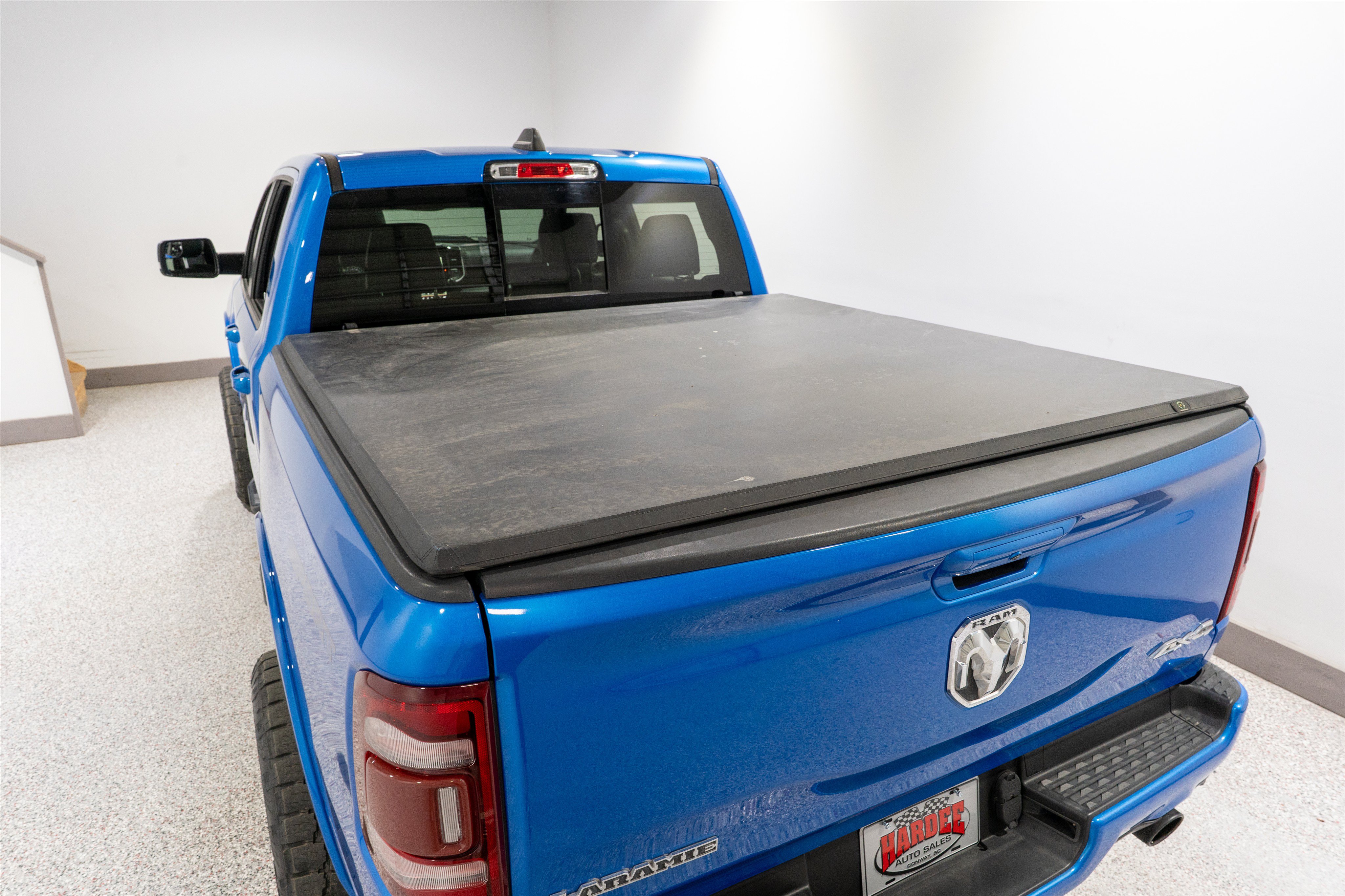 Used 2021 RAM 1500 Laramie AWD/4WD image 10