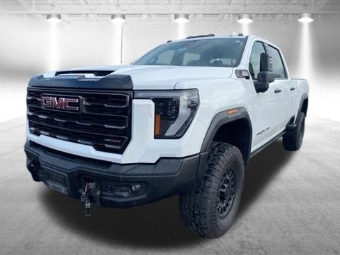 Used 2024 GMC Sierra 2500 AT4X w/ AT4X AEV Edition AWD/4WD image 8