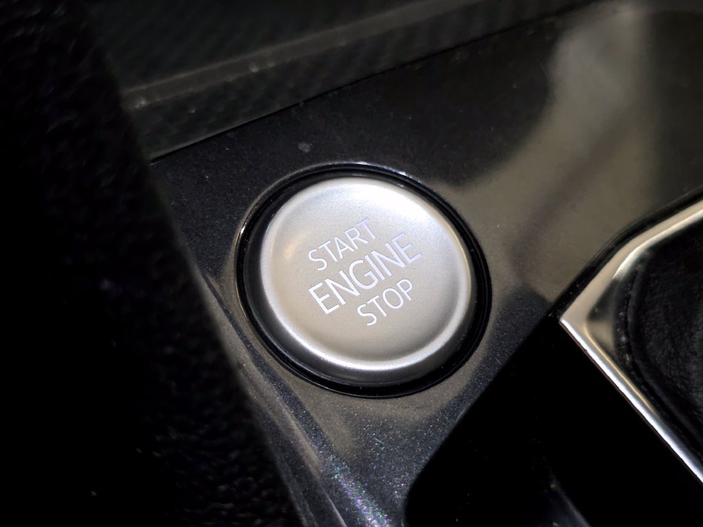 Used 2024 Volkswagen Tiguan SEL R-Line AWD/4WD image 31