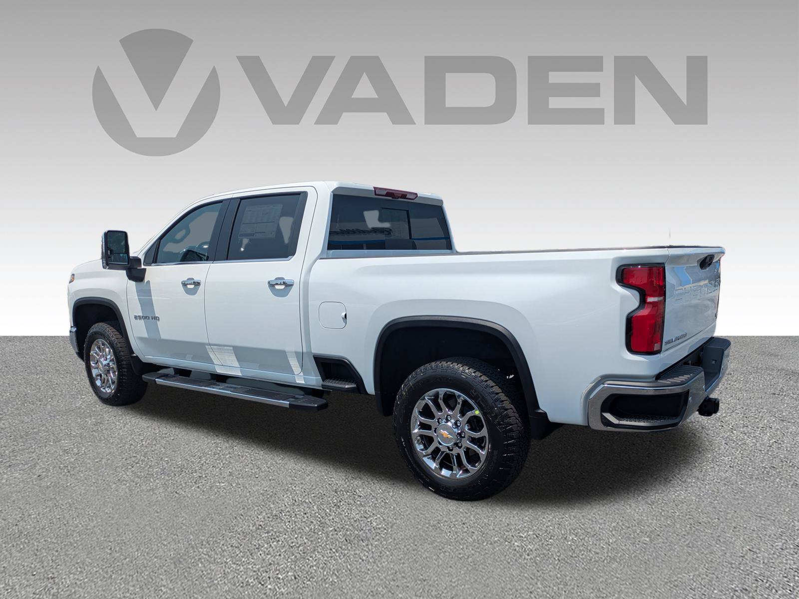 New 2026 Chevrolet Silverado 2500 LTZ w/ LTZ Premium Package AWD/4WD image 27
