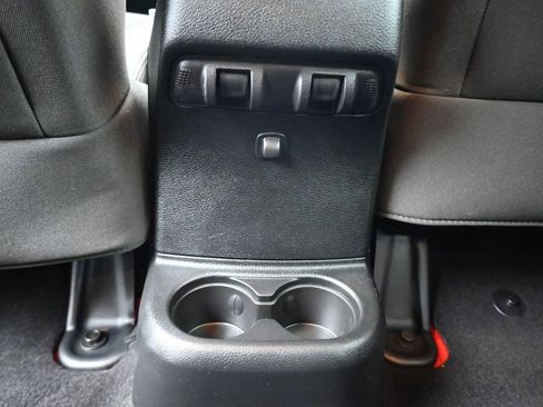 Used 2017 Jeep Wrangler Unlimited Sport image 25